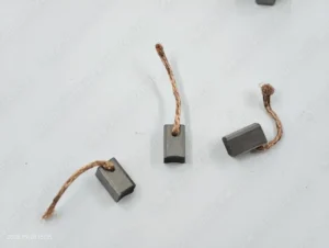 6.5x6.5x10.9 50% escobilla de carbón de cobre para sistemas de ventiladores